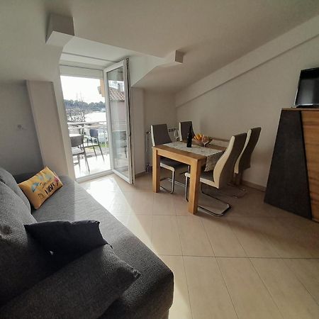 Apartman Voch ซัมบราทิยา ภายนอก รูปภาพ