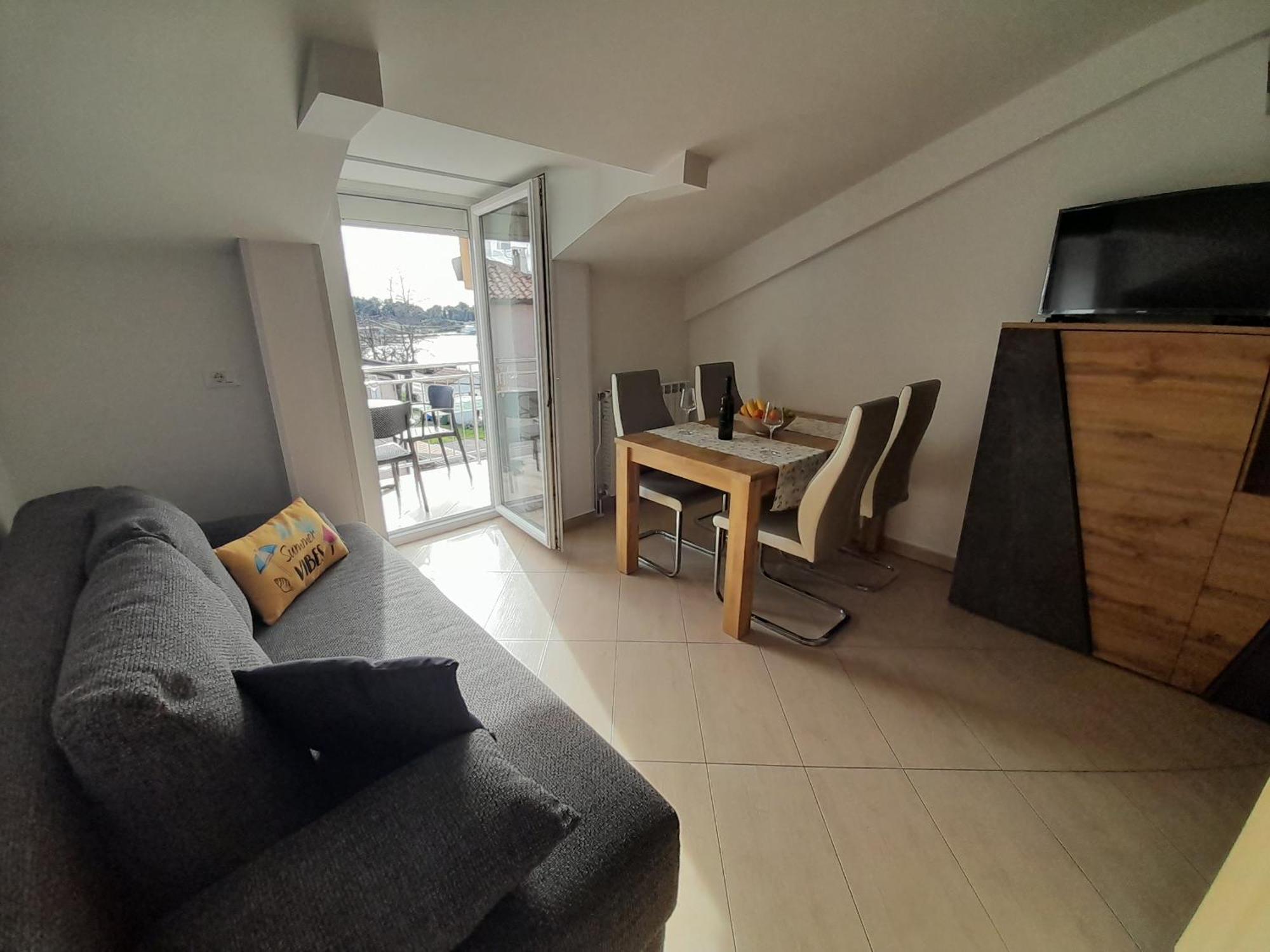 Apartman Voch ซัมบราทิยา ภายนอก รูปภาพ